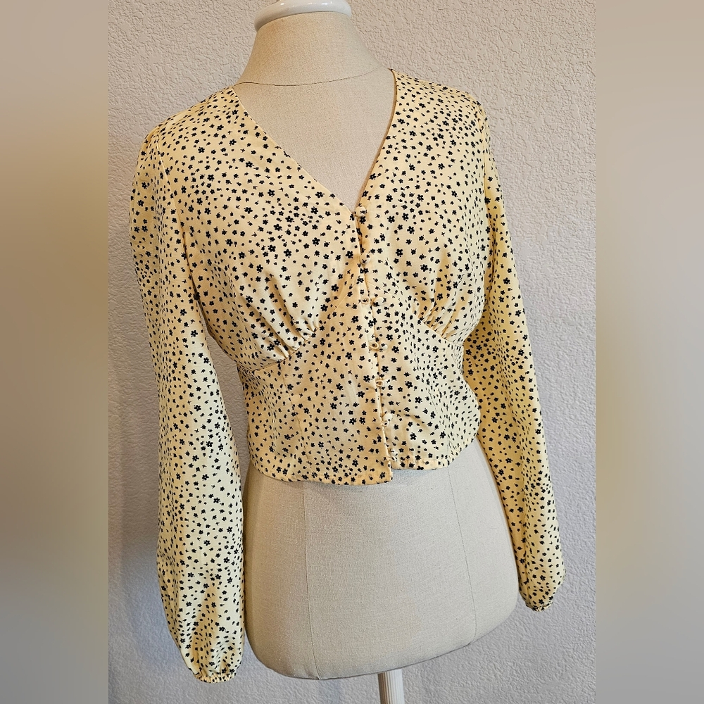 LEVI'S Long Sleeve Soft Boho Empire waist  Top Blouse Yellow/black floral Medium